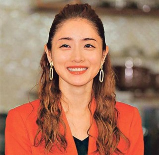 傳石原里美染疫，不公開宣布的理由是演藝圈不成文的規定？