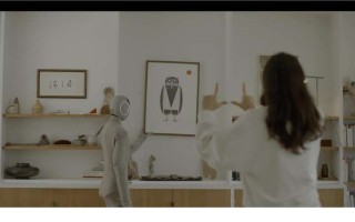挪威版“宇树”刷屏：人形机器人进工厂是伪命题，干家务才是正路