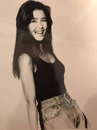 周慧敏晒健身照美艳动人，有什么科技是能让人美艳动人呢