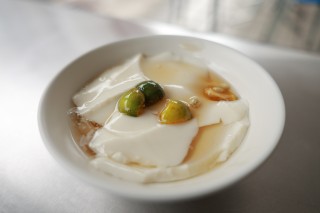 佳能发布轻巧便携的F2.8恒定大光圈标准变焦镜头 RF28-70mm F2.8 IS STM ... ... ... ...