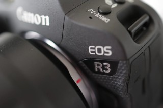 佳能发布EOS R3相机新版固件升级