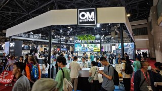 P&E2025奥之心展台 体验OM-3新机和二代100-400mm镜头