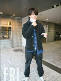 伊藤健太郎撞後逃最終不被起訴～ 山本舞香不顧家人反對，對男友不離不棄。