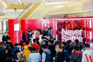 全国七城同步热销 一加 8T Pop-up闪店活动现场火爆