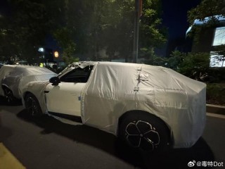 小米YU7新车色曝光 将于月底上市