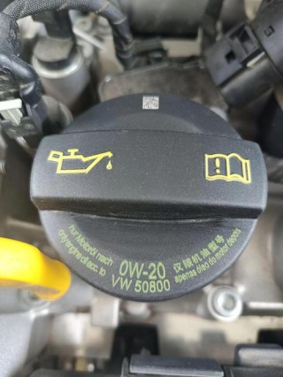 二代EA888适合哪种机油？二代EA888加几升机油