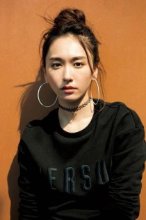 【日影】新垣結衣 & 阿部貞夫雙雙封藍絲帶影帝影后～ 明年接棒成大會司儀。同時附上得獎名單。