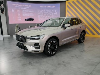 新款沃尔沃XC60正式上市 限时参考尊享价25.49万元起