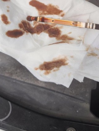 卫生纸辨别机油