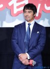 爆紅不是沒有原因～ 佐藤健會親自閱讀及回覆官方LINE信息…… 「一半，藍色。」律一角比女主更早敲定!