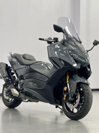 更科技更豪华 新款雅马哈TMAX 560发布