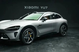 小米YU7 Max版配智能调光天幕 采用最新一代EC调光玻璃