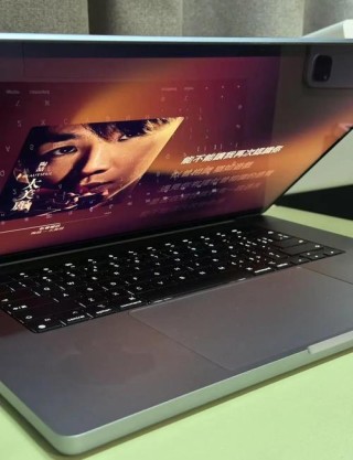 触屏Mac梦成真？极客打造终极二合一苹果“iPadBook”