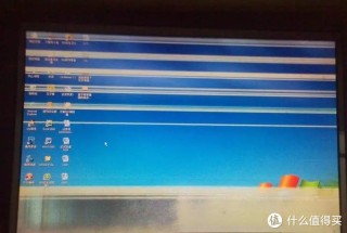 电脑屏幕闪烁不停是怎么回事？