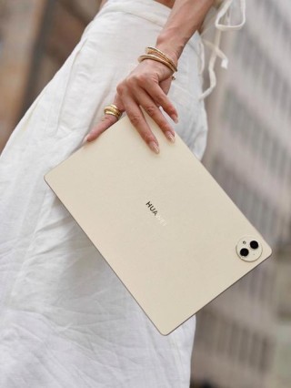华为MatePad Pro 12.2官宣！外观公布 搭载鸿蒙5系统