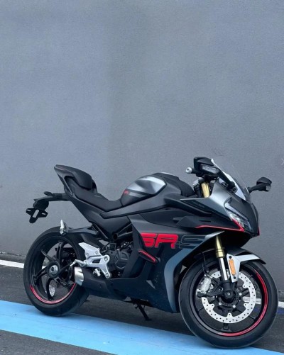 春风450SR仿赛车型正式上市 售32580元