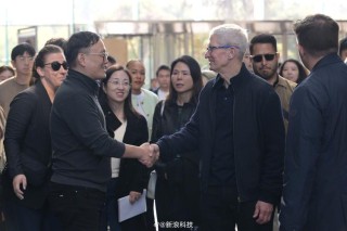 iPhone15中国首发销量较前代下降 急得苹果CEO库克到访成都？