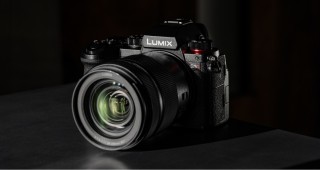 松下推出升级型号LUMIX S5D 适配大疆 LiDAR 自动对焦