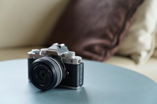 紧凑轻质 尼康发布尼克尔 Z 40mm f／2 (SE)定焦镜头