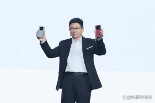 手机AI大模型成焦点，华为领跑Q1中国智能手机市场