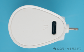 拆解苹果手机专用充电宝