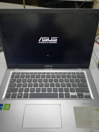 华硕笔记本摄像头亮但是无图像怎么办？