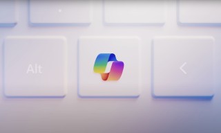 微软首款AI PC来了，警惕AI硬件“滥竽充数”