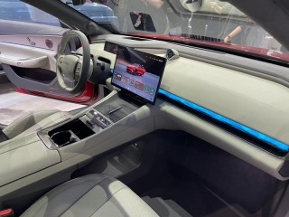 上海车展：2025款星纪元ES纯电 预售价19.98万元起