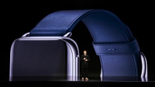 3D双曲面柔性屏+eSIM独立通话 OPPO Watch国内发布