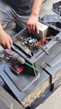 电脑硬件拆装前要注意什么？