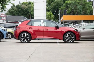 上汽大众ID.3 GTX套件款正式上市 限时一口价13.7388万元起