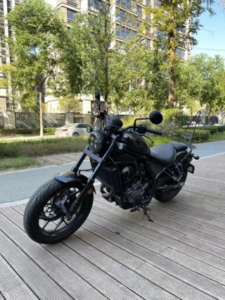超大号的超大乐趣 试驾本田CM1100 DCT