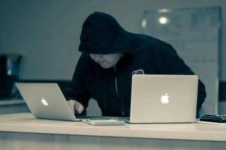 为什么 AI 创作的艺术很难让人喜欢？