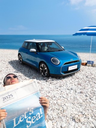 电动MINI COOPER推出海盐蓝限定配色 新车限时售20.68万元