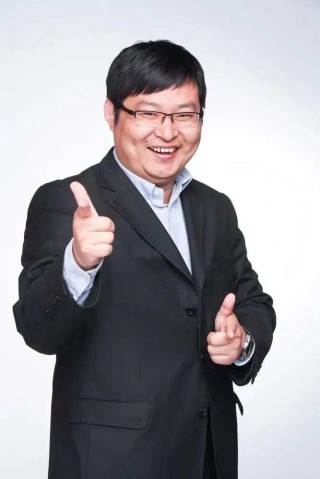 “网红”投资人：AI创业不必烧钱，有小公司年赚5亿