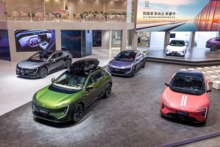 重庆车展专访：15万辆里程碑！揭秘阿维塔的高端破局之术