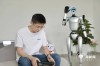 机器人看点：宇树科技王兴兴回上海母校 加速商业化落地 宇树机器人二手租赁火爆
