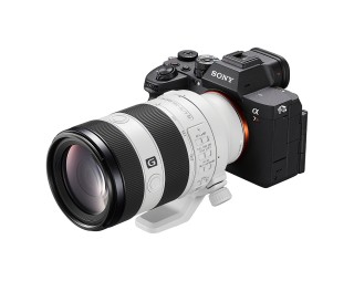 长焦微距一镜掌握 索尼发布新一代小三元FE 70-200mm F4镜头