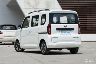 五菱之光EV 305km进取型上市 售5.78万元