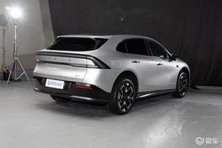 小鹏G7正式上市 售19.58万元起