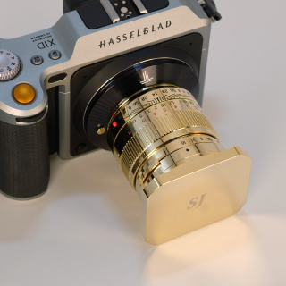 闪亮登场 铭匠光学发布24k金限量版35mm F1.4镜头