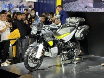 KTM“猛兽”出栏 Husquvrna发摩旅神车