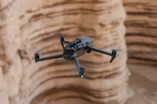 进入多焦段时代 大疆发布首款三摄航拍无人机DJI Mavic 3 Pro