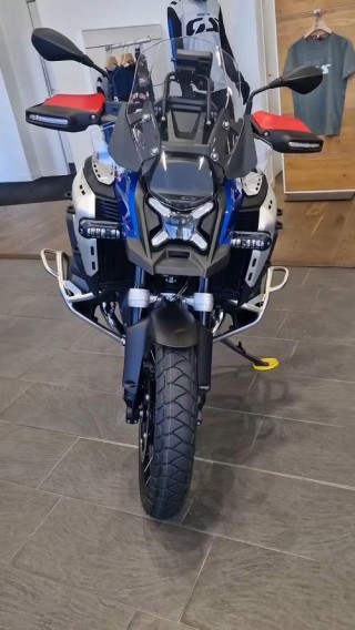 宝马R1300GS谍照曝光 彻彻底底的大改款