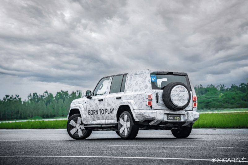 iCAR V27将于8月1日全球首秀 保持家族“方盒子”风格  第4张