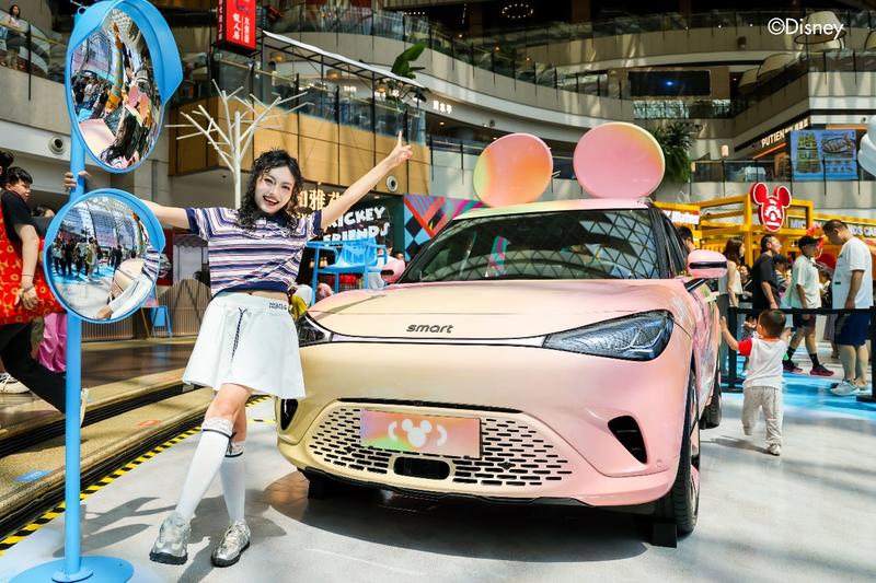 smart米奇限定艺术车现身帝都 携手迪士尼中国开启灵动奇旅  第6张