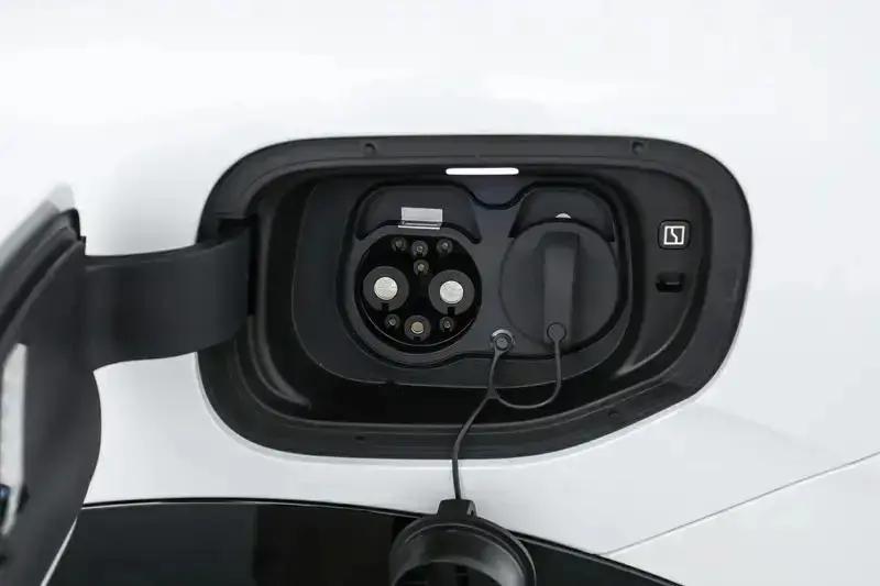 极氪7X正式登陆香港 售价26.99万港元起  第11张
