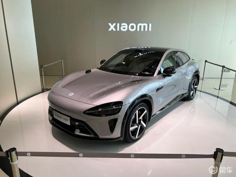 小米YU7新车色曝光 将于月底上市  第4张