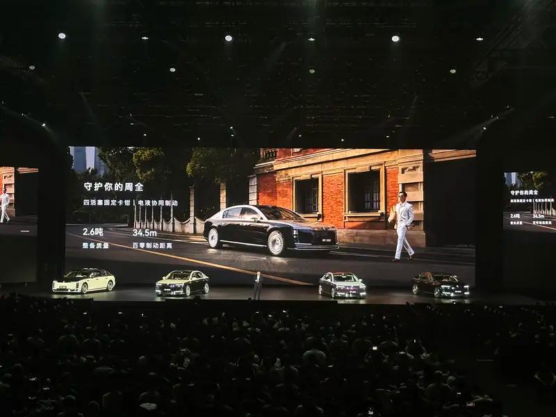 尊界S800上市7天大定突破3600台 售70.8万元起  第31张