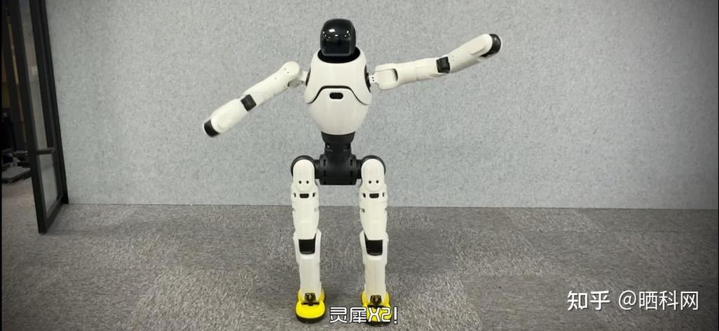 稚晖君放大招 华为离职天才少年发布人形机器人灵犀X2 搭载情感计算引擎 第1张 稚晖君放大招 华为离职天才少年发布人形机器人灵犀X2 搭载情感计算引擎 第1张
